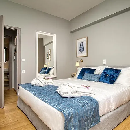 아파트 Luxury Penthouse Near The Center 이라클리온